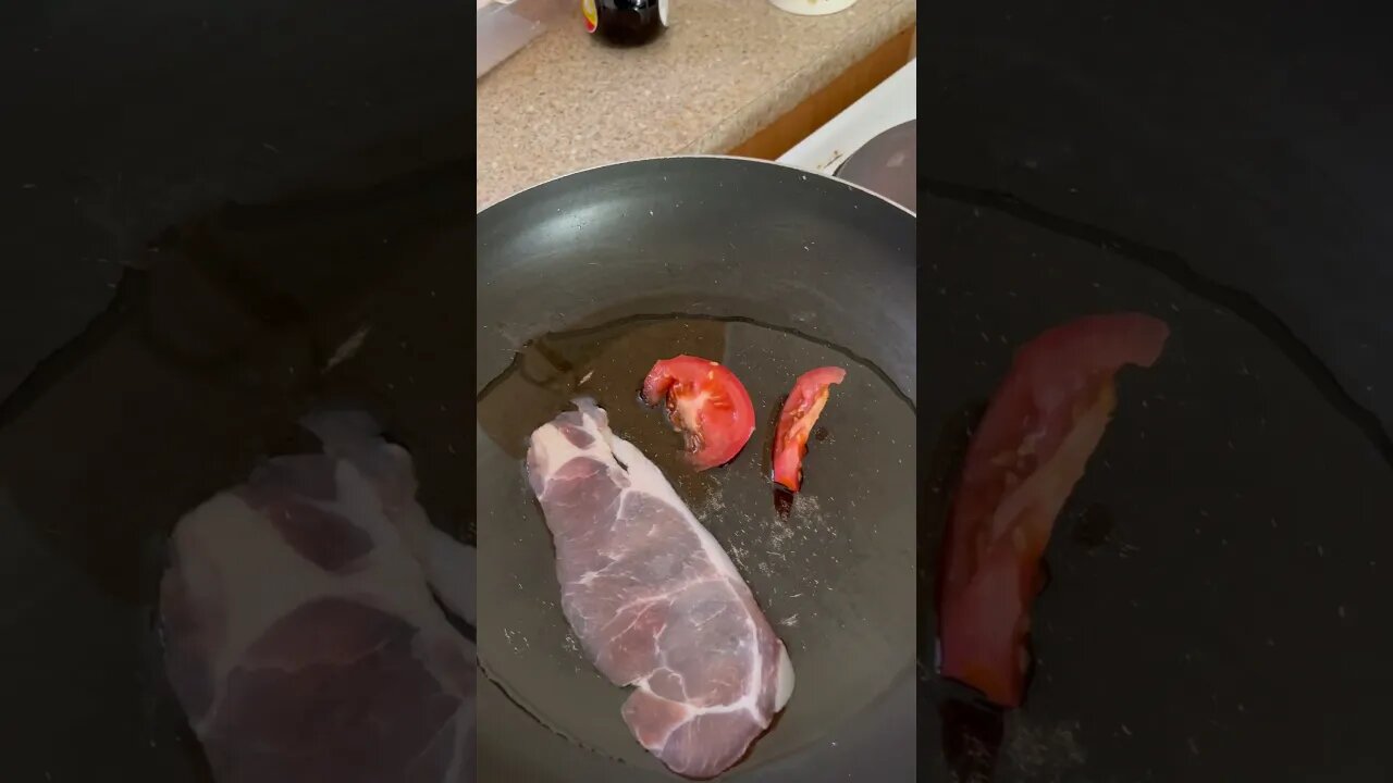 #subscribe #food feeding time π°οΈ at my place bacon π₯ cob with salad tomatoes π
enjoy βΊοΈ
