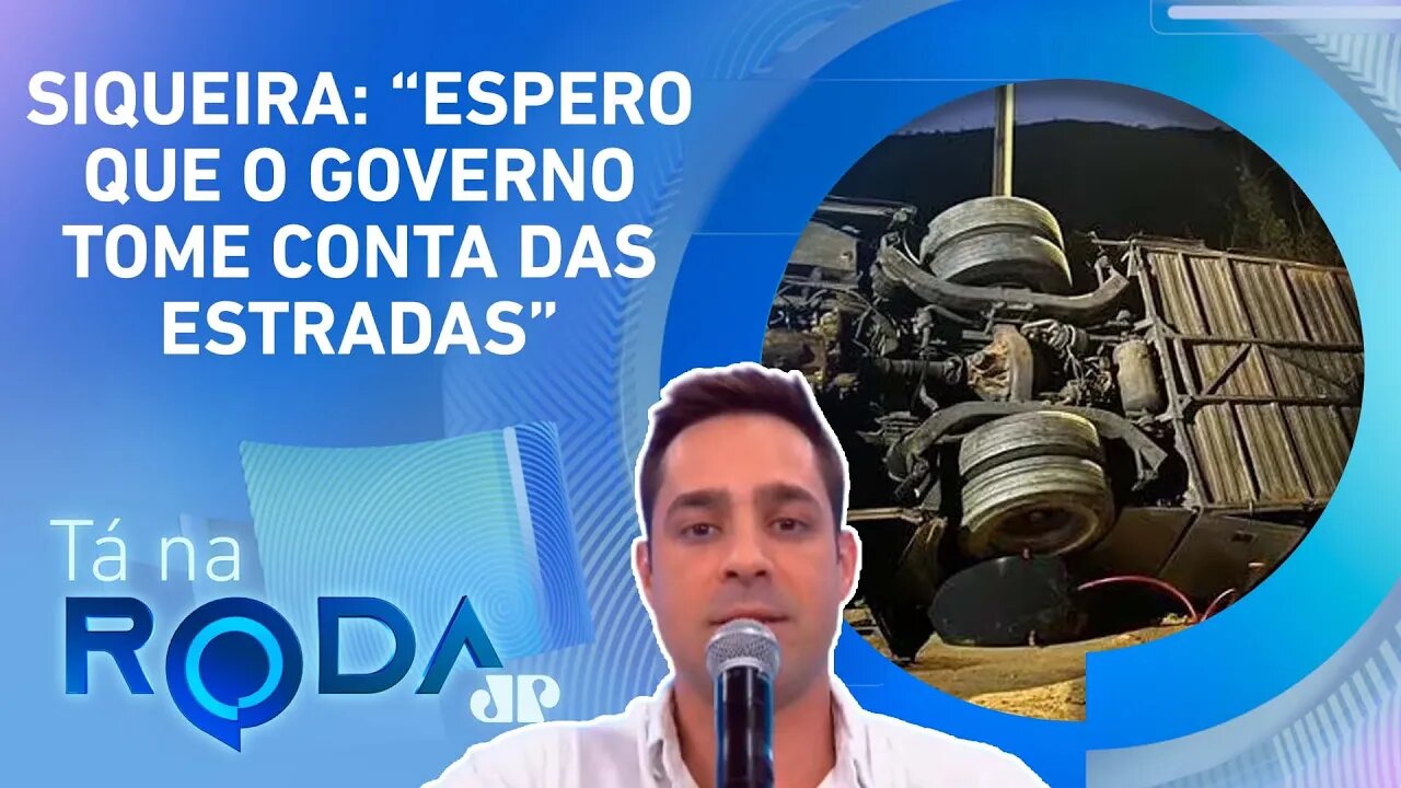 Ônibus com torcedores do Corinthians capota e deixa sete mortos | TÁ NA RODA