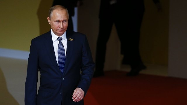 Putin Says Clinton Got $400 Million From Tax Evaders — Not So Much