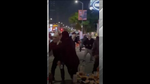 Palestinians attack Jews in Los Angeles-1488