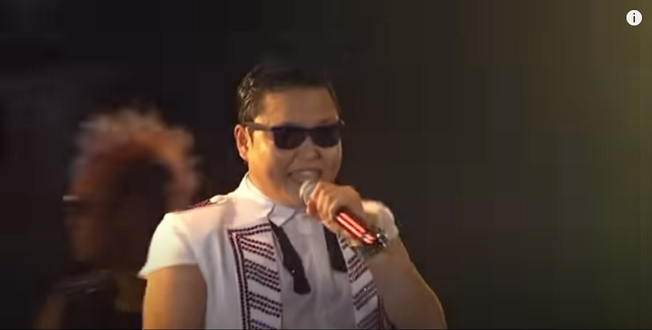 PSY - GANGNAM STYLE (강남스타일) @ Seoul Plaza Live Concert