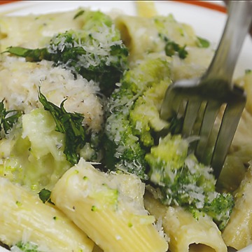 How to make home-style Chicken Broccoli Alfredo