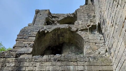 Crookston Castle
