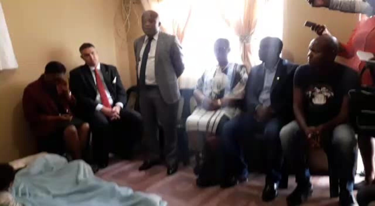 SOUTH AFRICA - Durban - MEC visits the Buhle Bhengu family (Videos) (AoT)