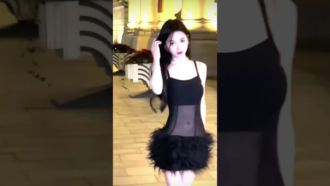 Pretty Girl Dancing #trending #viral #ytshorts #viral #foryou