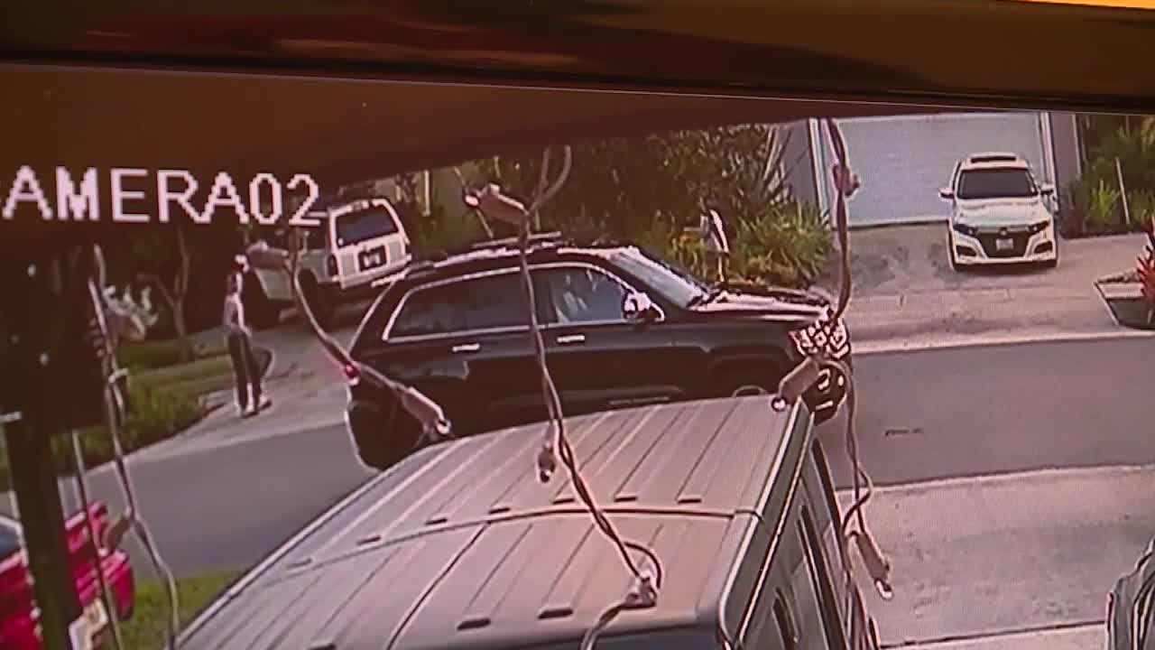 WEB EXTRA: Surveillance video of Jeep involved in Boca Raton suspicious incident
