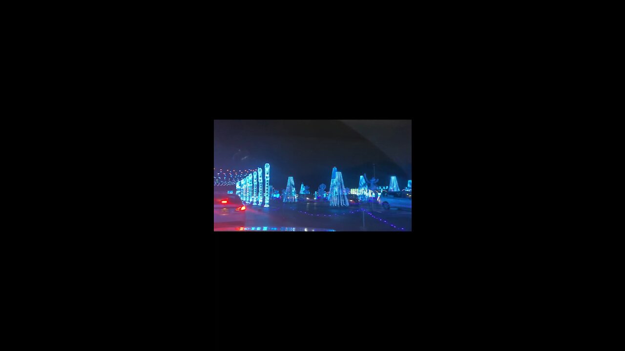 world of illumination-rockin’ christmas