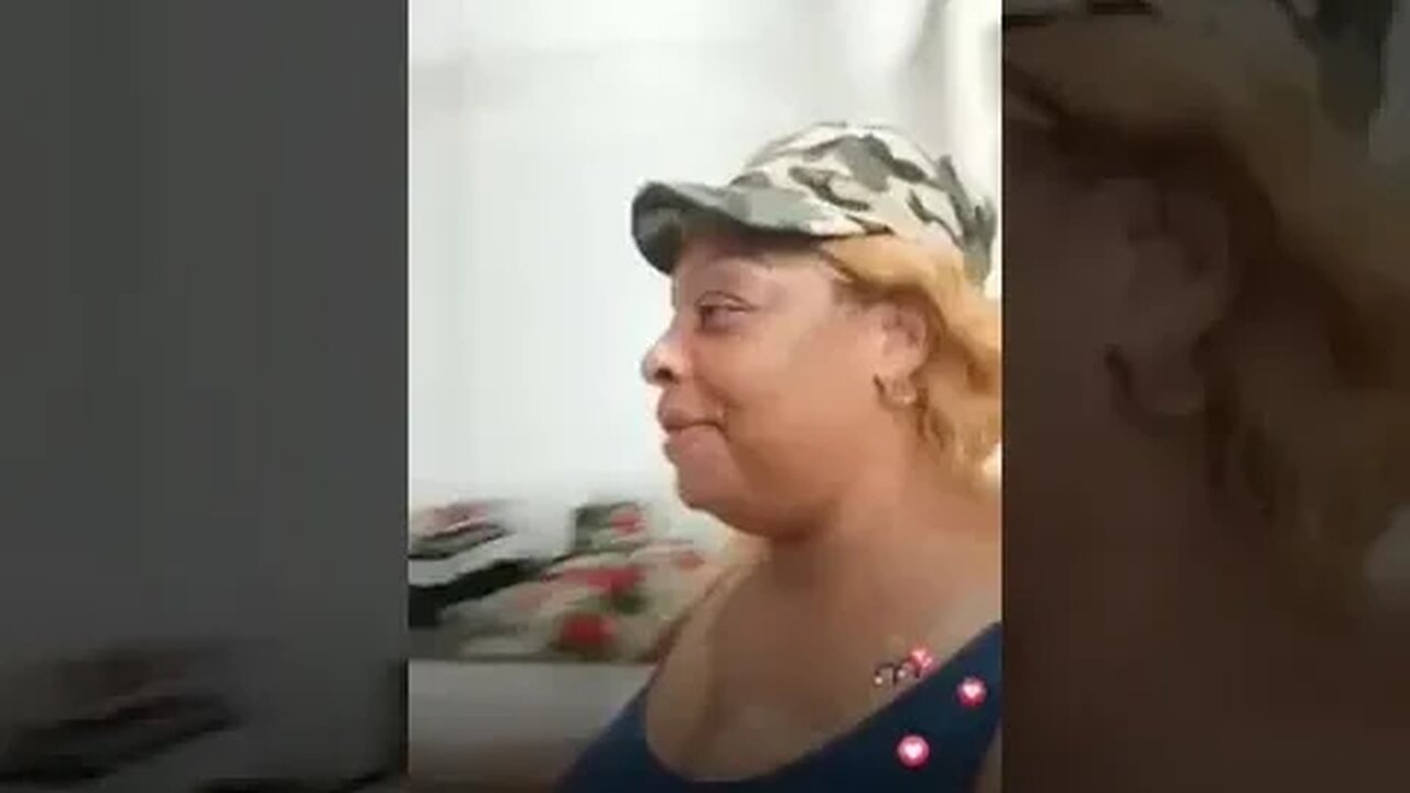 Veuve joyeuse parfois la personne avec qui on est peut créer étonnement certain au réveil Tata LOLO
