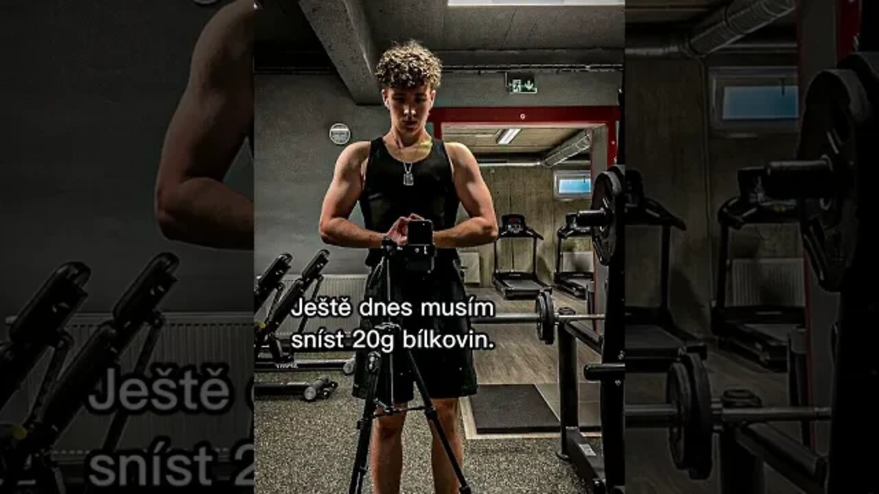 "Ještě musím dnes sníst 20g bílkovin"