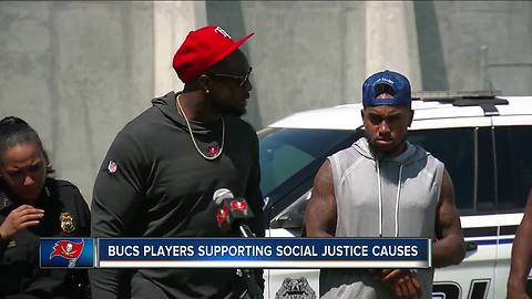 Buccaneers launch social justice initiative with TPD visit