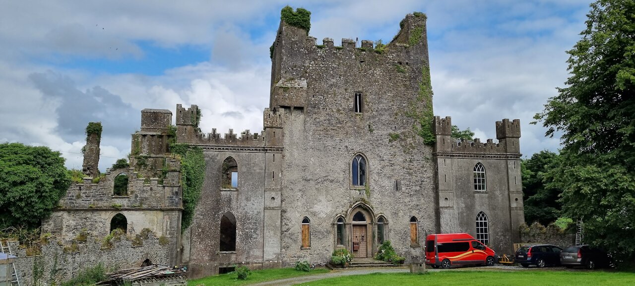LEAP CASTLE IRELAND'S MOST HAUNTED CASTLE