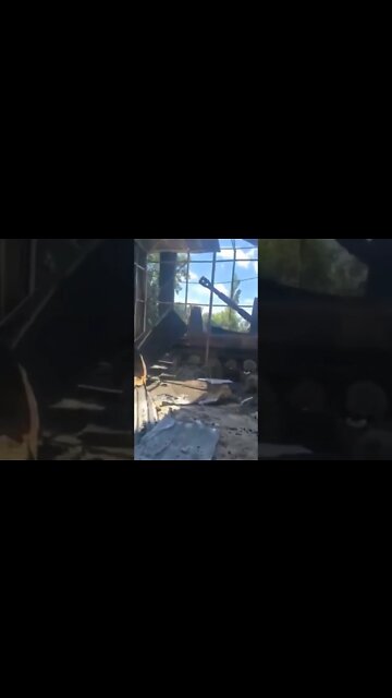 Hangar with two destroyed Ukrainian self-propelled guns in Lisichansk
