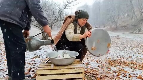 16 在Sadj Grill的篝火上烹飪Zander魚