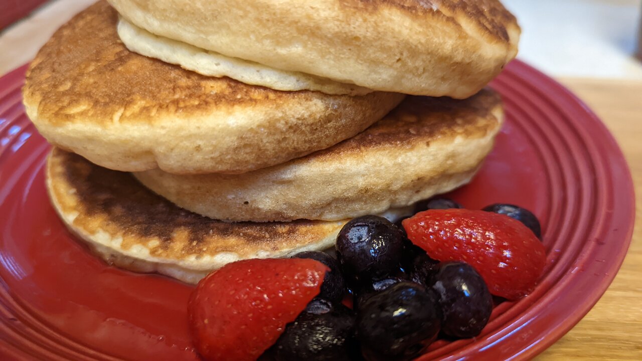 Japanese Fluffy Pancakes & Cherry Plum Cobbler