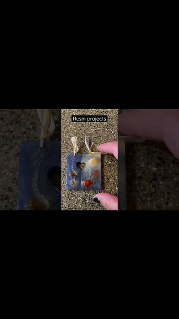 Amateur Resin Project | Resin Friendship Bookmarks | DIY Easy Crafts