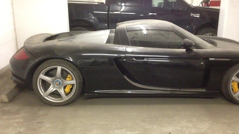 Porsche Carrera GT abandoned