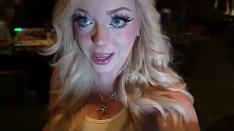 DO NOT TALK TO THIS CURSED ANIMATRONIC TREE AT RAINFOREST CAFE ITS HAUNTED!