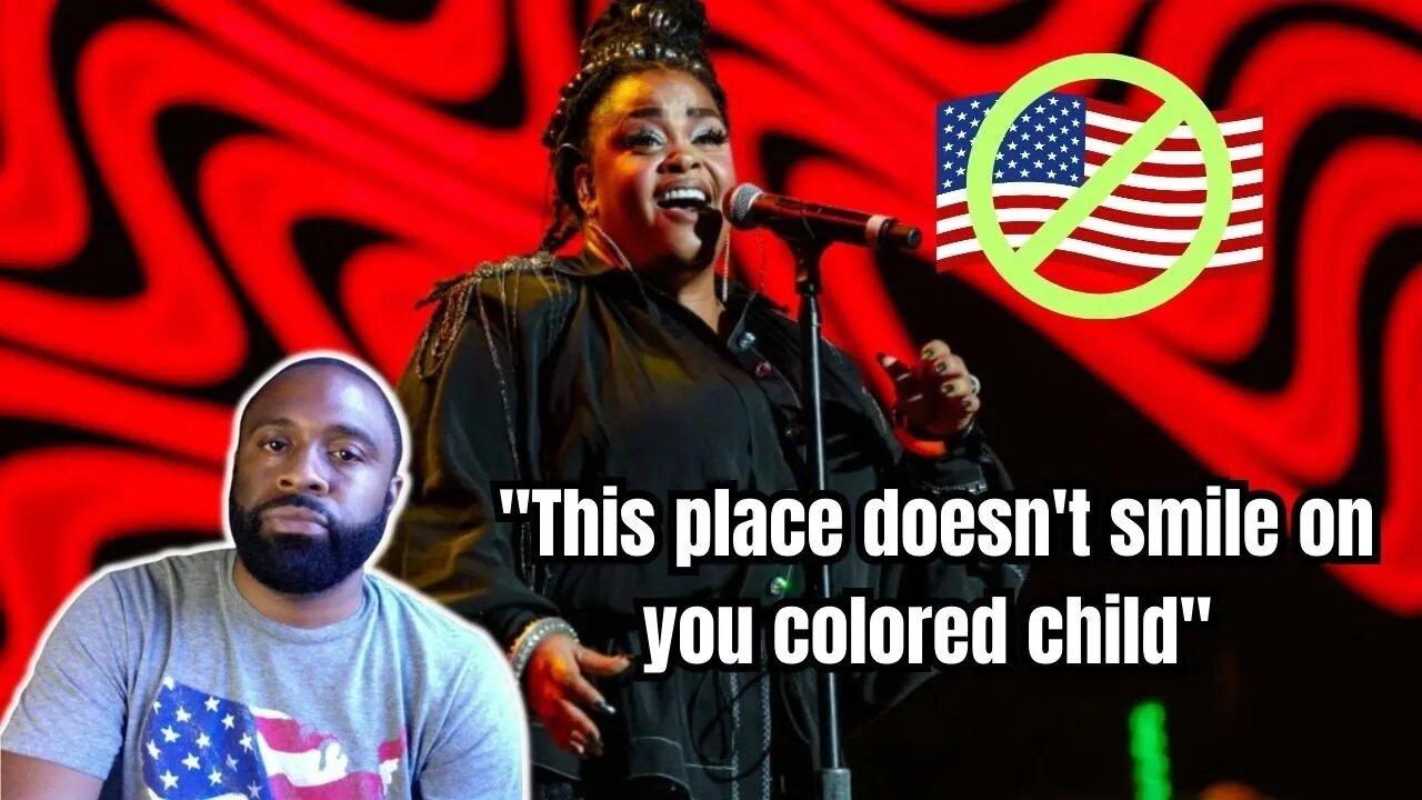 Singer Jill Scott DISRESPECTS the National Anthem