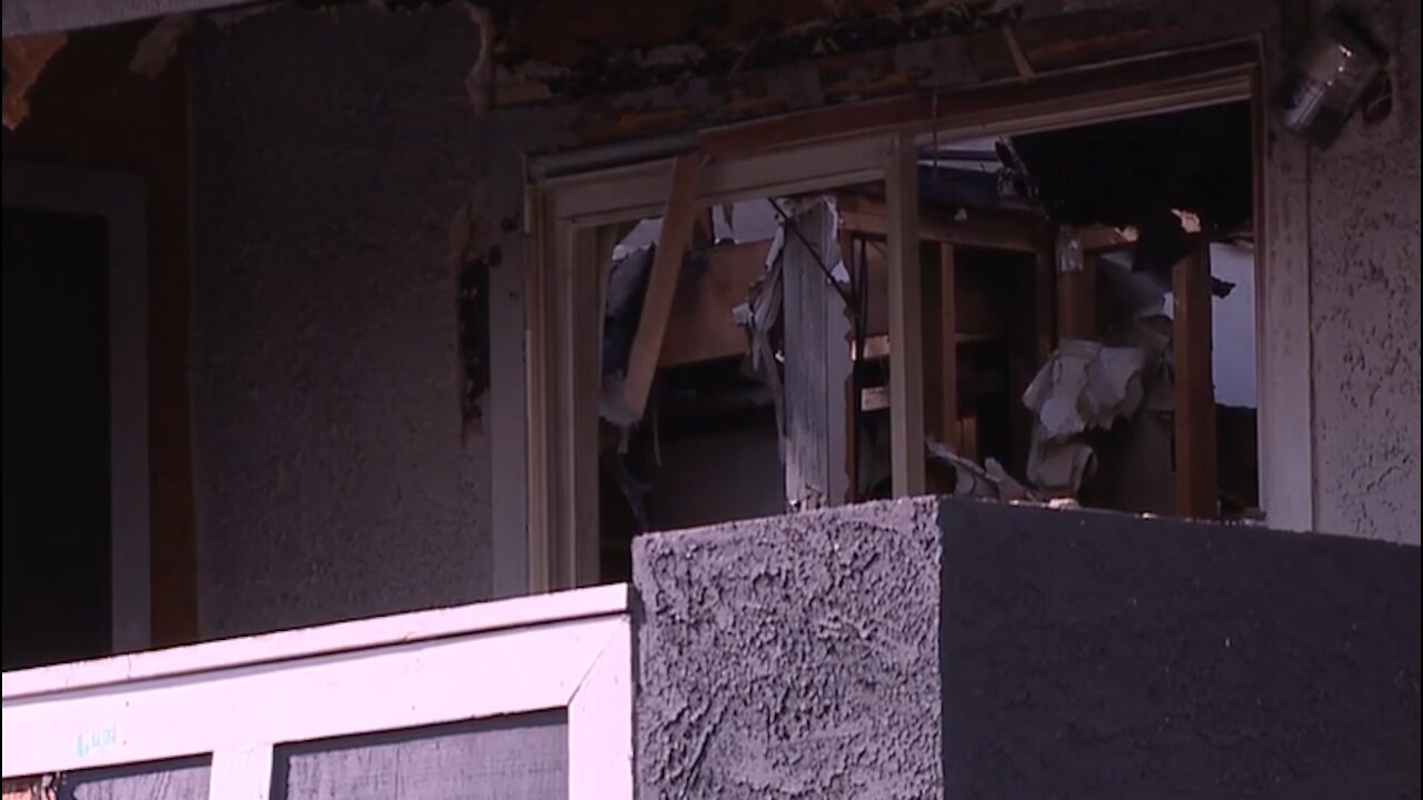 Las Vegas family loses everything in apartment fire