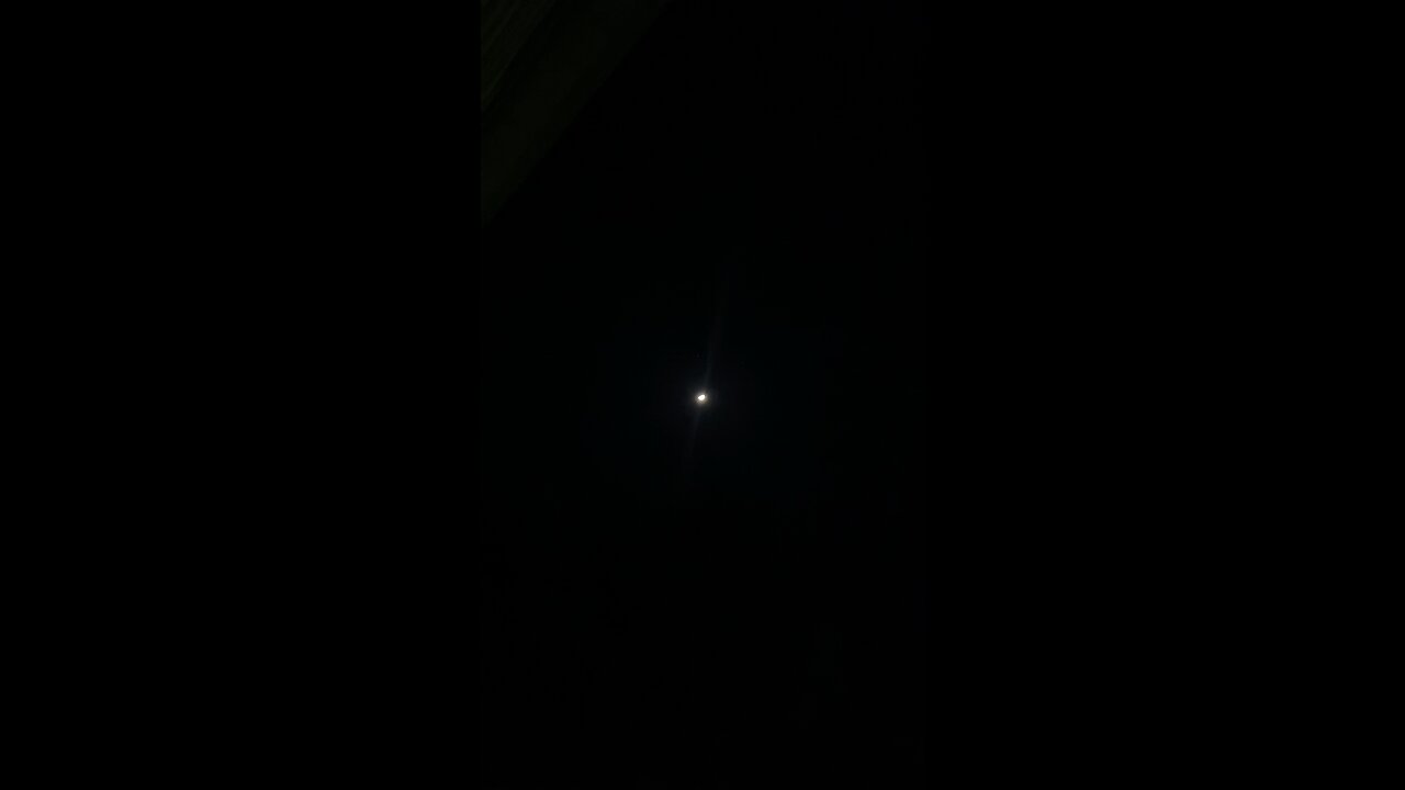 The moon is out tonight.