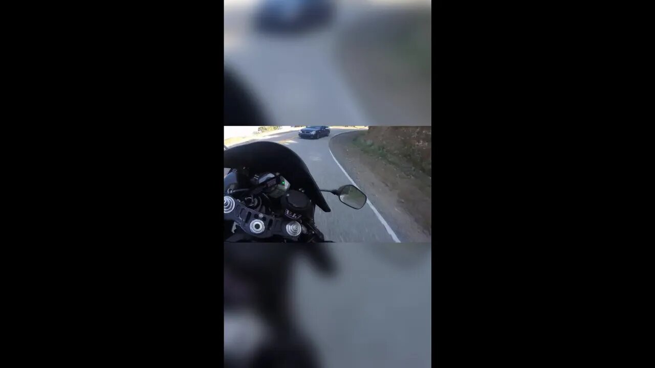 what the hell is he doing???😮😮