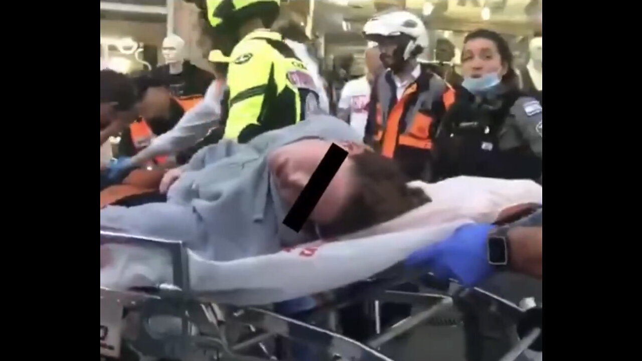 Israeli Girl Collapses From Pfizer Vaccine - Bystander Warns Others About What Is Happening