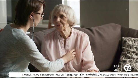Local woman alerted of heart attack through Apple Watch, encourages others to pay attention to health