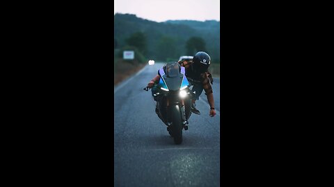 yamaha r1