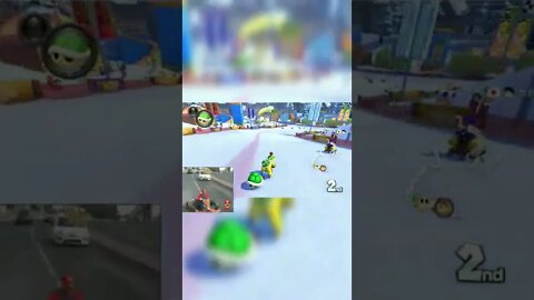 Tem como principal novidade os circuitos anti-gravitacionais e pistas antigas dos jogos anteriores