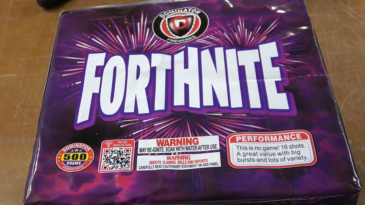 ForthNite by Dominator 16 shot 500g cake - Not Fortnite!!