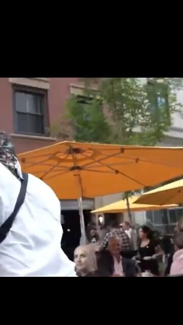 Jidion Asks Girls From Canada To Hop On It