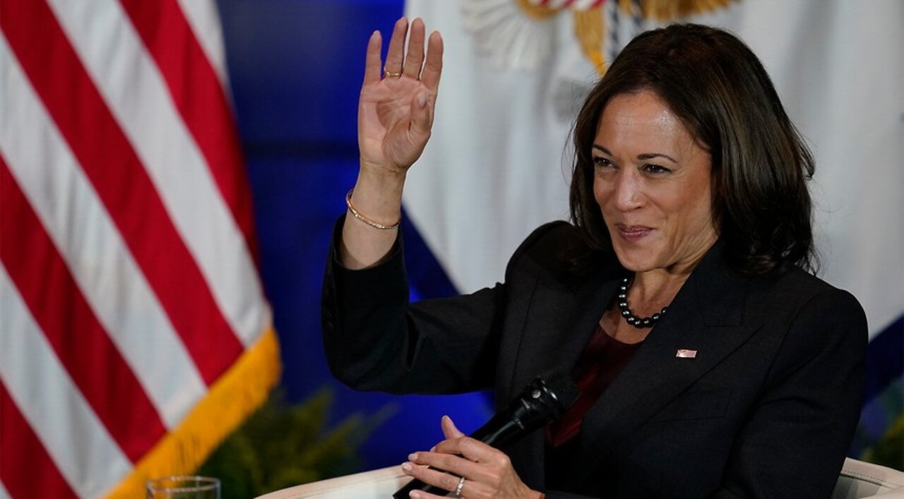 Kamala's Humiliating 'Please Clap' Moment Shows How Bad Things Are for Dems