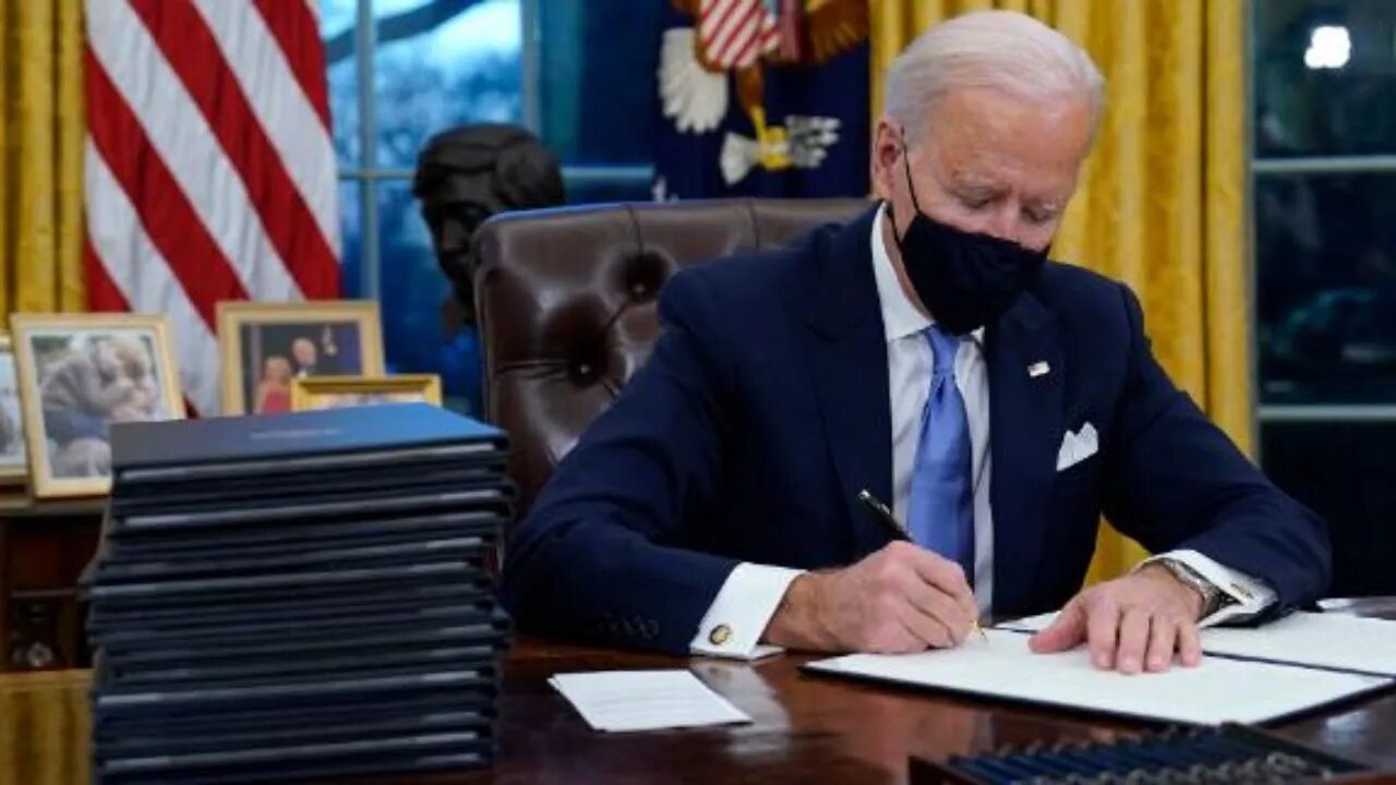 Trump Signs Pardons! Biden Signs Executive Orders! Say Hello To The NEW Boss! SAME As The Old Boss!