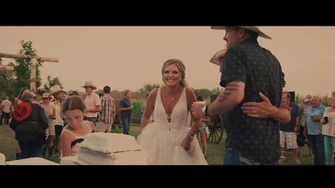 Tim & Leah Schmidt | West Bend Wedding