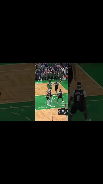 Jaylen Brown with the crossover!