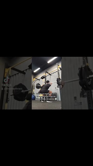 Cuando te Empieza a Doler la Espalda Baja Después del Último Set de Sentadillas 💀