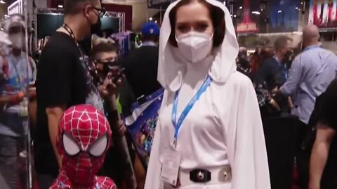 Fans flock to San Diego for Comic-Con