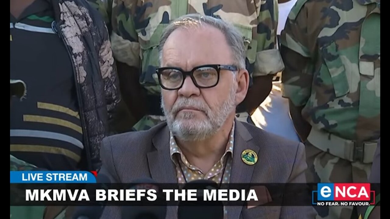 Carl Niehaus defends Jacob Zuma at sycophantic MK Vets Press Conference