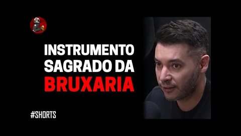 USADO PARA TER VISÕES com Edu Scarfon (Bruxaria/Wicca) | Planeta Podcast (Sobrenatural) #shorts