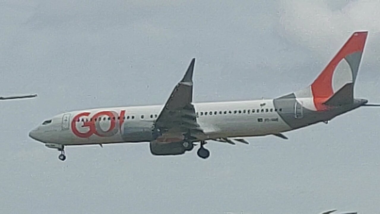 Boeing 737 MAX 8 PR-XME coming from Santarém to Manaus
