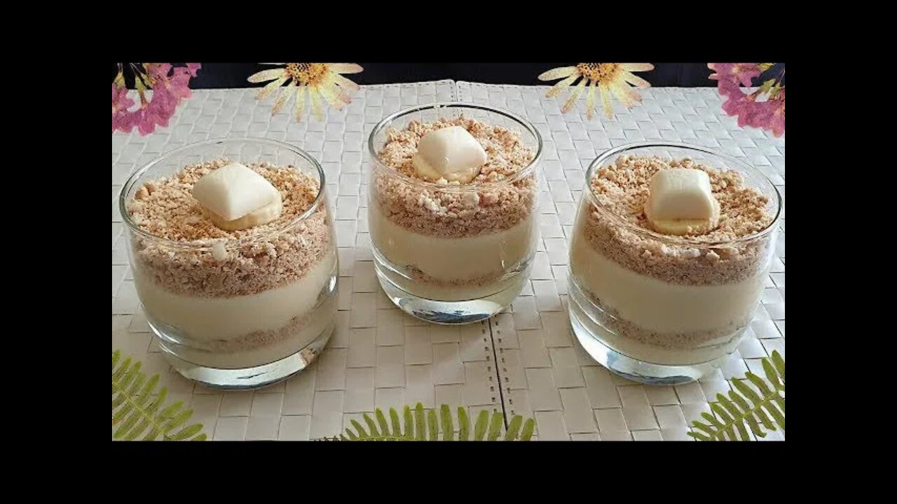 حلى الشكولاتة البيضاء | تحلية الكؤوس لذيذة جدا وتحضر بسرعة / Christmas dessert