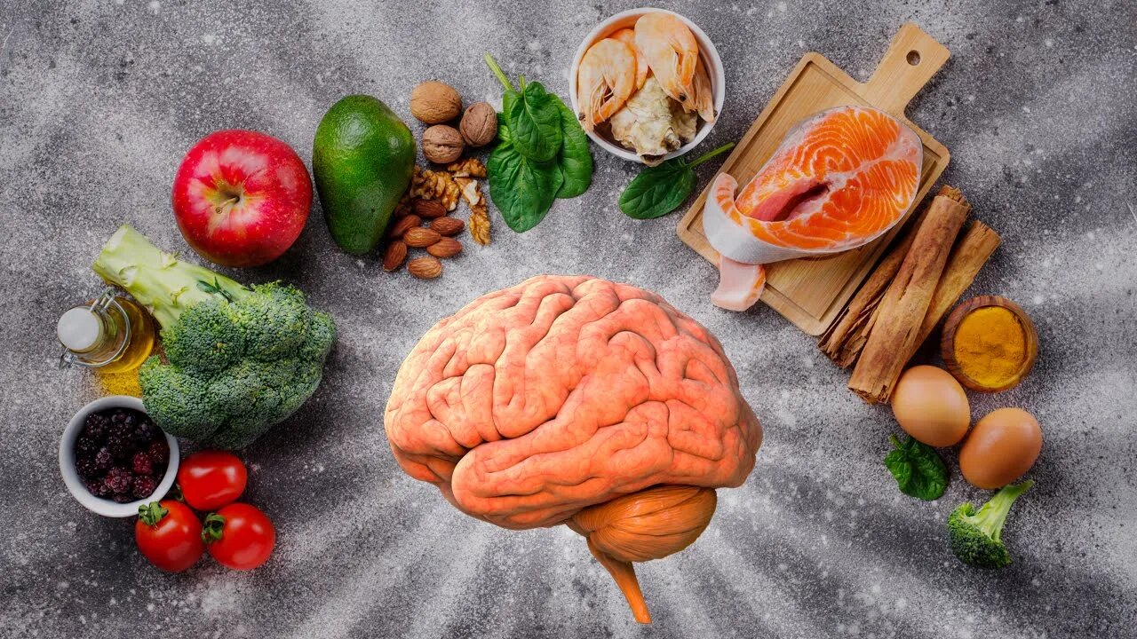 5 Brain Foods a Neuroscientist Wants You To Eat