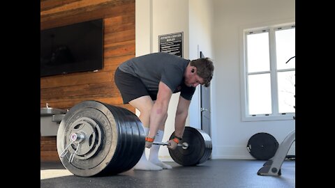 435 x 5 Eccentric Deadlift