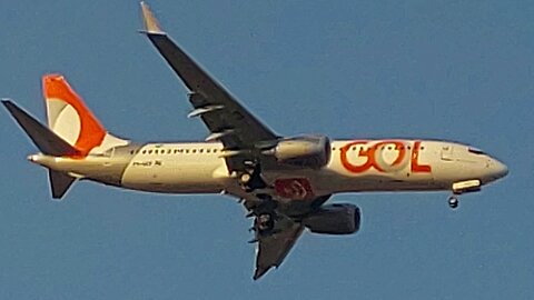 Boeing 737-800 PR-GGR coming from Salvador and Boeing 737 MAX 8 PS-GPP from Guarulhos to Fortaleza