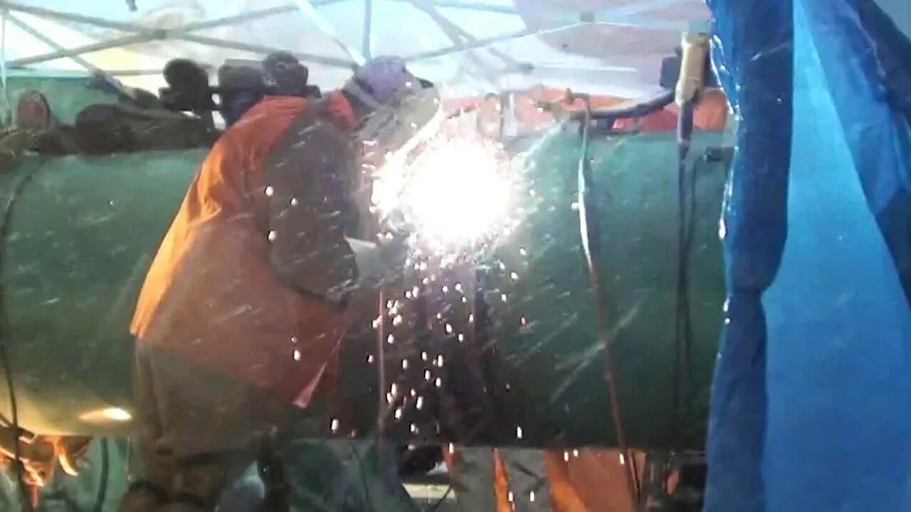 PIPELINE WELDING!!! - 36 Inch Tie In - SNOWSTORM!!!