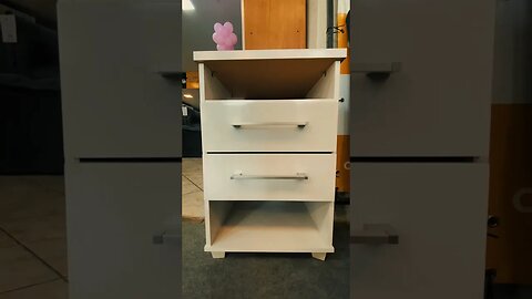 Um complemento essencial para a decoração de seu quarto, além de super útil!