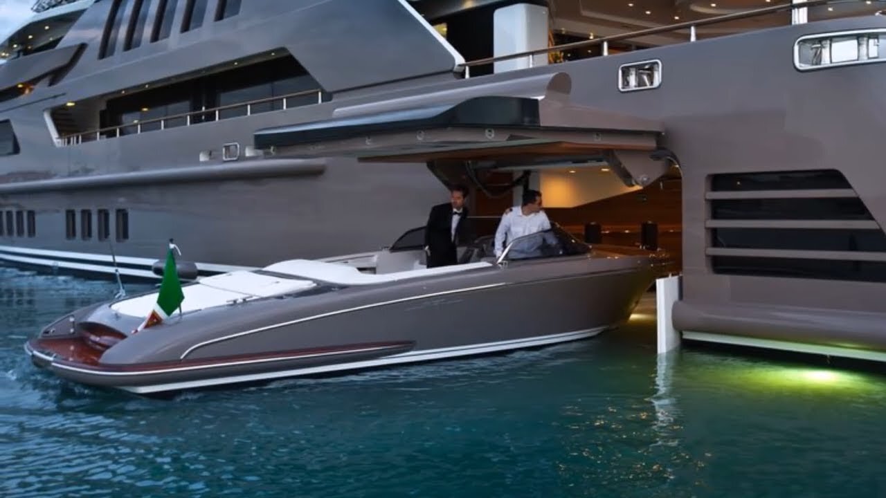 TOP 8 Luxury Yachts Only The Richest Can Afford