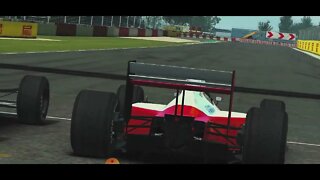 GUIGAMES - Real Racing 3D - Turnê F1 McLaren MP4-4 1988 - Silverstone - Um Contra Um