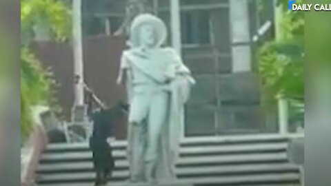 Watch Man Destroy Columbus Statue With A Sledgehammer