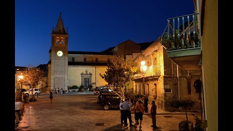 RIUNIONE PUBBLICA IN PIAZZA DUOMO A ROCCELLA VALDEMONE